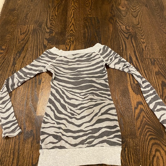 XS Splendid waffle knit long sleeve shirt - Picture 4 of 9